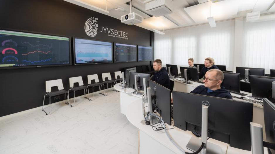 Medarrangør for cyberøvingen: JYVSECTEC er et uavhengig senter for forskning, utvikling og trening innenfor cybersikkerhet ved IT-instituttet til Jyväskylä yrkeshøgskole (Jamk), Midt-Finland. (Foto: Jamk) Medarrangør for cyberøvingen: JYVSECTEC er et uavhengig senter for forskning, utvikling og trening innenfor cybersikkerhet ved IT-instituttet til Jyväskylä yrkeshøgskole (Jamk), Midt-Finland. (Foto: Jamk)